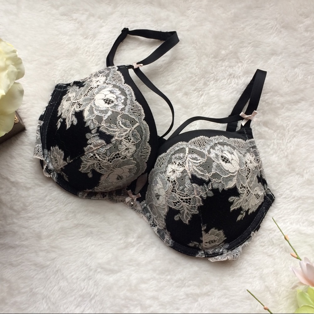 Victoria’s Secret 34DD Bra